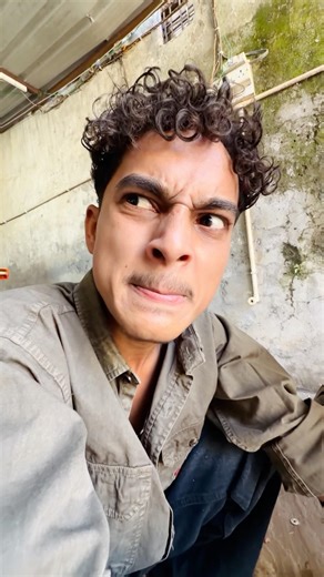 New helper mechanic🧑‍🔧 😂 #comedy #mechanic #funny