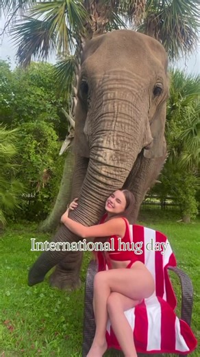 Happy International Hug Day🫂🤍 Hugs are a universal language. They comfort, heal, and remind us we are never alone. Today and every day make sure you hug your loved ones, your animals and your people a little tighter🫶 Love is meant to be felt❤️ • • • #InternationalHugDay #SpreadLove #HugMore #AnimalLove #Connection