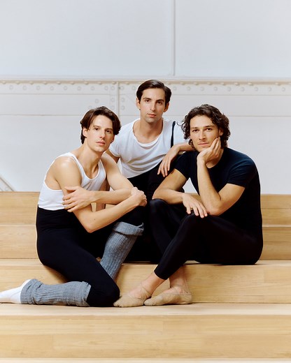 Watch the Dior Men Winter 2024 show live from Paris at 3pm CET on Friday, January 19, here on Facebook and on.dior.com/menwinter2024-25. Hinting at the theme of Kim Jones’s new collection, dancers Hugo Marchand, Marc Moreau and Germain Louvet share their thoughts on the unsurpassed influence of ballet trailblazer Rudolf Nureyev. © Photo: Thomas Chéné Music: Max Richter, Studio Richter Mahr | Dior