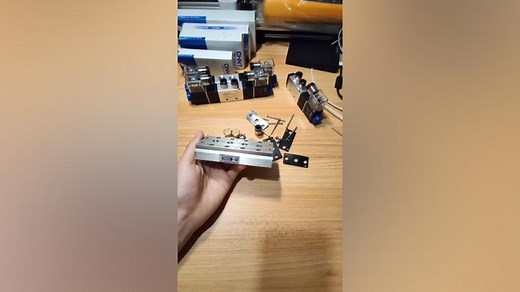 电磁阀和汇流板如何安装以及汇流板的作用是什么？