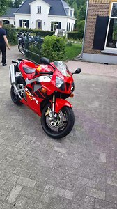 7K views · 182 reactions | Honda VTR 1000 SP1 MotoMadness #superbike #honda #vtr #sp1 #racing #motomadness #hondavtrsp1 #bikelifestyle | MotoMadness | Facebook