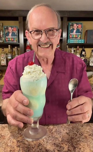 Sunkist Berry Lemonade Float, Happy Float Day Friday!