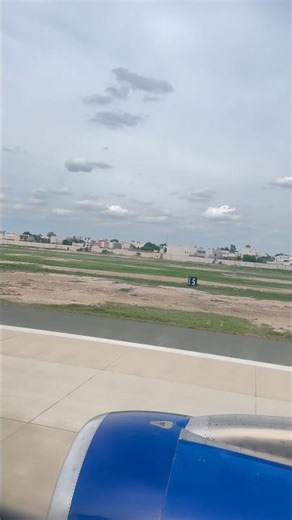 Made a mini vlog while the plane was taking off