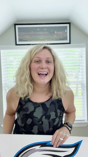 Perfecting Cheer Signs for Competitive Performance