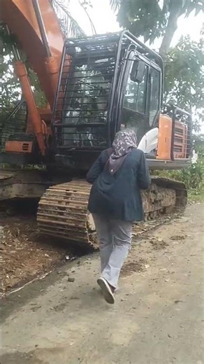 Hitachi saxis ganteng