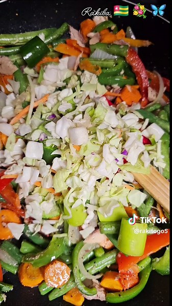 Simple and Delicious Togo Cuisine with Tuna and Vegetables