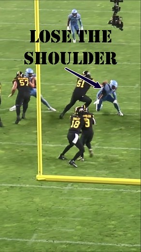 You don’t need to take on every block. Some tips for winning with SPEED: ✅Lose the Shoulder (Dip and Rip) ✅Don’t give the Blocker any surface area to work with ✅Once defeated, STACK (Replace) the Blocker #footballtiktok #sports #canadianfootball #linebacker