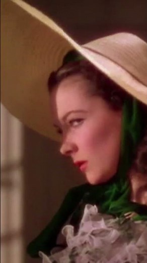 Hattie McDaniel, Vivien Leigh in Gone with the Wind #hattiemcdaniel #gonewiththewind #academyawards