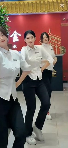 Three Chinese girl group dance / Chinese group dance / New viral dance #chineseclassicaldance