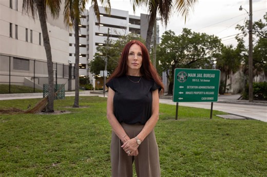 Florida deputies jailed her for 3 days even though she was obviously not the suspect described in a warrant