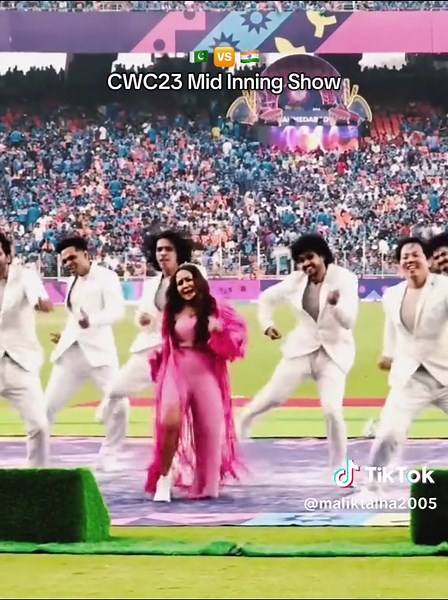 Neha Kakkar's Energetic Performance at Cricket World Cup 2023