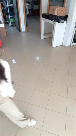 🔥 𝐏𝐫𝐨𝐦𝐨 𝐂𝐡𝐨𝐜 – 𝐏𝐂 𝐏𝐨𝐫𝐭𝐚𝐛𝐥𝐞 𝐁𝐌𝐀𝐗 🔥 💻 À MOINS DE 1000 DT فقط! 🌐 Commandez ici: https://www.numedia.tn/product/pc-portable-bmax-maxbook-x15-pro-intel-n100-16go-ram-512-ssd-windows-11 تكنولوجيا، أداء وسعر ما يتعاودش 👌 مع PC Portable BMAX تجيك 2 Cadeau🎁: 🎒 Sacoche 🖱️ Souris ✅ مثالي للدراسة، الخدمة والاستعمال اليومي ✅ تصميم خفيف وأنيق ✅ قيمة ممتازة مقابل السعر 🚚 Livraison GRATUITE fi Tounes 🇹🇳 💥 الكمية محدودة – ألحق الفرصة توّا! 📞 94 616 600 / 94 616 610 #explore #f