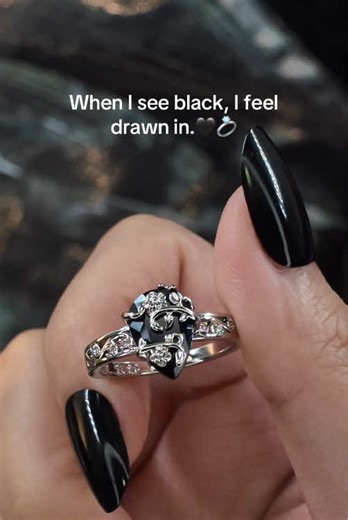 When I see black, I feel drawn in.🖤🖤🖤💍#protection #925silverjewelry #obsidian #witchtok #ring