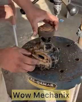 Troubleshooter Mechanic's Extraordinary Repair of a Broken Engine Water Pump | Repairs is top-notch
