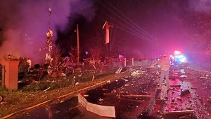 Booms, tremors from home explosion in South Carolina felt 15 miles away