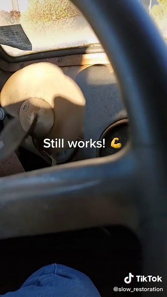 Rusty Vintage 1953 Chevy 4100 Fan Still Works | Old Muscle Truck