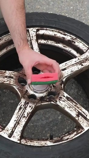 lets clean Alloy/Rim quickly .. #alloywheels #rimcleaning #cleaninghacks #diycleaning #quickclean #shorts #viralreels | Interior House Design