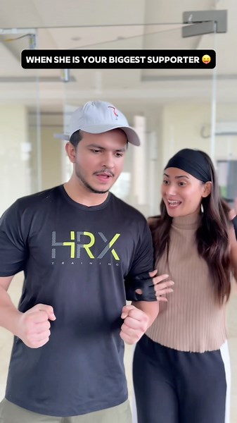 When she is your biggest supporter 😛 #tanshi #couplegoals #relatable