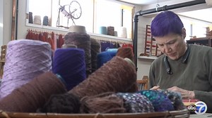 Learning how to weave at Chicago's Weaving School in Irving Park