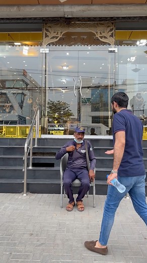 Extend a kind gesture by offering chilled water to a guard in your building. As part of our Better Brighter initiative, we are encouraging our audience to engage in Random Acts of Kindness. And to incentivize this, we are going to give out Hush Puppies Head to Toe Looks to 3 lucky winners. How to take part in the initiative 1. Share a video of you performing a random act of kindness 2. Tag @hushpuppiespk and use hashtag #BeKindwithHP 3. Must be following HP pages. 3 winners will be chosen, based