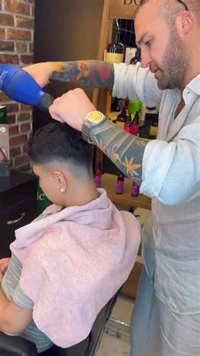 Mahmut Cut | Men’s Grooming | Professional Hair Styling Blow-Dry Tutorial 💨✂️ In this video, I show a professional hair styling blow-dry technique that adds volume,... | Instagram