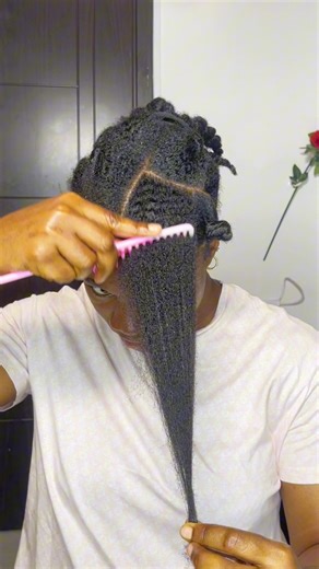 People keep policing me about using this regular scissors to trim my hair but I keep forgetting to order hair scissors until it’s time to trim then I realize Oh! I didn’t order the scissors then I end up using the scissors I’m not supposed to use but it’s okay, I have finally ordered a pair and by my next trim/ video, I will be using ‘proper’ hair scissors!. Some helpful trimming tips… tap comments 📌 | Eveh