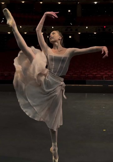 Dawn Atkins Hilty: A Dancer's Grace in Ballet