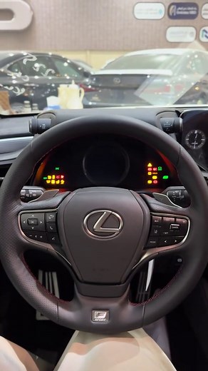 لكزس ES 350: كل ما تحتاج معرفته عن السيارة
