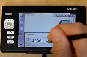 Before the Apple iPad, There was the Nokia 770 Internet Tablet from 2005