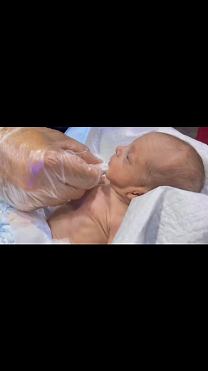 24K views · 172 reactions | Feeding Newborn  _ Gentle Newborn Care Tips #Newborn #BabyFeeding #baby #fetus #babycare | Gautam Ashish | Facebook