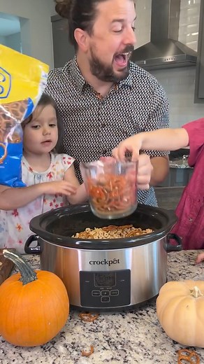 Fun Fall Chex Mix with Kids 😊 | Foodie's Time