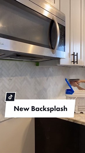 Amanda Vernaci @comestayawhile on TikTok