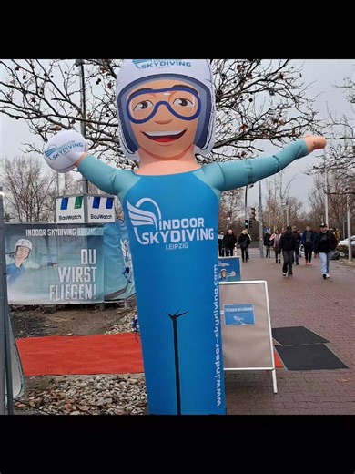 Beatrix (@beatrixfoldrownic)’s videos with Der perfekte Tag - Jörn Schlönvoigt