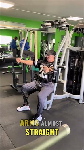 Biggest mistakes on your pec fly machine #gym #tips #bodybuilding #training #coach