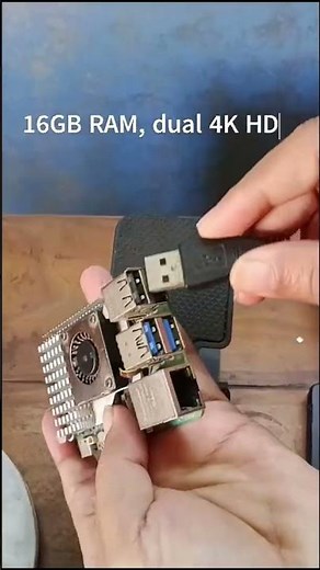 Raspberry Pi 5 Desktop