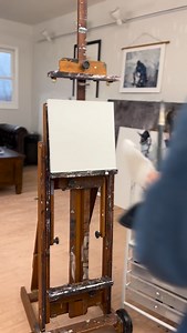 What I wish more artists realized—it’s NOT about how fast you can finish a painting, but how thoughtful you are with each stroke. 🖌️ It’s about being DELIBERATE. Too often, I see artists struggling with stiff, overworked paintings, frustrated because their work doesn’t reflect the energy they want. The truth is, it’s not about talent or time—it’s about how you approach the canvas. 🎨 If you want your paintings to feel alive and full of movement, you can’t rush through the process, slapping on b