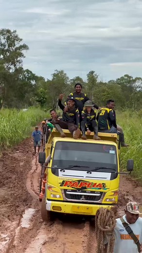 Terima ksh untk tim dan masyarakat Distrik Naukenjerai yg sdah turut dlm membantu...