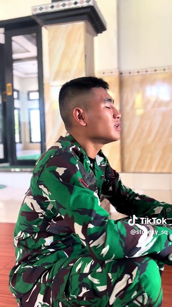 Qs Al-furqon :70-73 #fypage #fppppppppppppppppppp #fypシ゚viral🖤tiktok #tniindonesia🇮🇩 #tiktok #beranda #masyaallah #idaman #alquran#qori #viralvideo