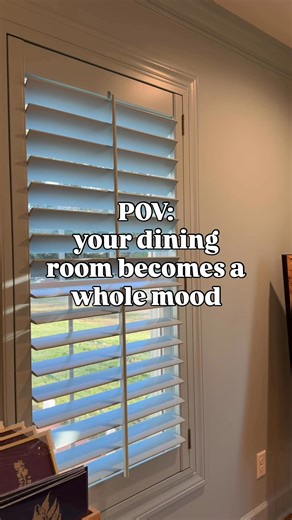 Color drenching has been making waves in interior design…and for good reason. Rooted in early European design movements and revived by today’s modern interior designers, this technique uses a single hue across walls, trim, moldings, and architectural details to create a fully immersive experience.In this upscale dining room remodel, @lauraleeinteriordesign chose Benjamin Moore’s Yarmouth Blue, wrapping the room in a calm and refined atmosphere. By saturating the space in one tone, the room feels