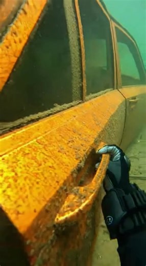 Deep-sea exploration#scubadiving #underwater #fyp #povscare #underwaterhorror