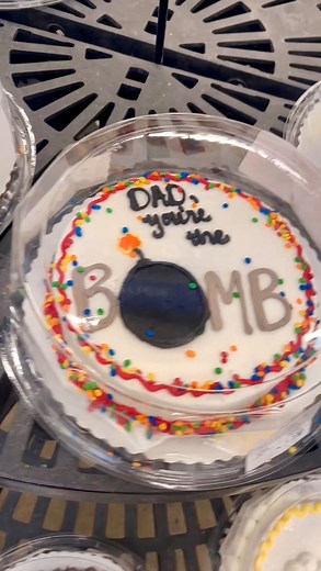 24 reactions | Walmart Father’s Day Cakes ONLY $7.98! Cute, festive, and under $8?!  YES! Don’t keep this to yourself — share with someone who needs a last-minute treat for Dad! 拾 @walmart | Hip2Save | Facebook