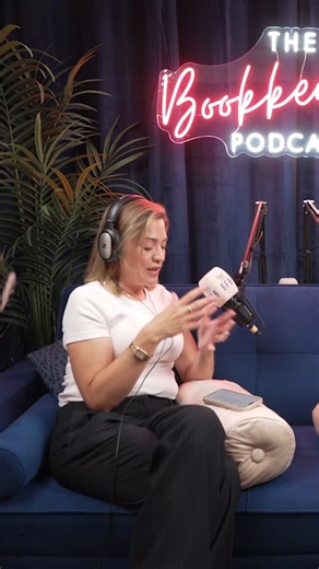 How do you know if your client’s team is profitable? Measure the return on each staff member, ideally, they should generate at least 3x their salary in revenue. It’s not about judgement, it’s about clarity. Show them where performance shines (or where support’s needed). That’s next-level value. #BookkeepingForBusiness #StaffROI #FinancePartner | 6 Figure Bookkeeper