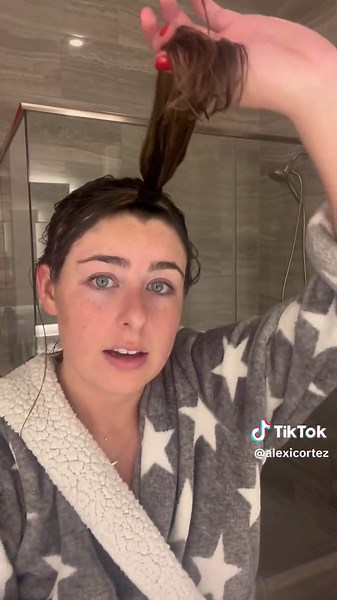 DIY Curly Haircut Tutorial: The Unicorn Method