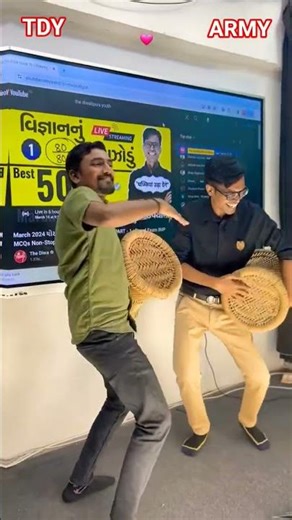 Vavajhudu jabru nache chhe lakhi do VAVAJHUDU HIT CHHE BOSS(paper pura)