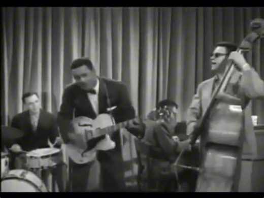 Chuck Berry 1959 - Little Queenie ... 🎵 Listen full this song: https://goldenoldiessongs.topgreatsong.com/chuck-berry-1959-little-queenie?utm_source=facebook&utm_medium=preel&utm_campaign=goldenoldiessongs | Golden Oldies Songs