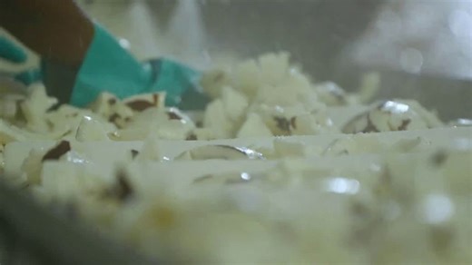 Goya Foods TV Spot, 'En la fábrica de Goya'