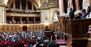 Annie Ernaux, Leïla Slimani, Muriel Robin, Christiane Taubira… Elles demandent au Sénat de voter pour l'IVG dans la Constitution