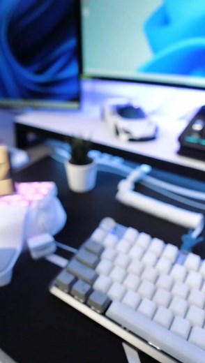 Custom Keycap from Dwarf Factory - Enhance Your Keyboard