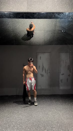 小龍Li (@li638083)’s videos with 50 Feet - SoMo