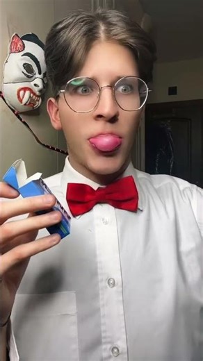 Share with Me😡LOL sorry 🤮😂😂#trend#magic #tutorial #backstage #creative#shorts